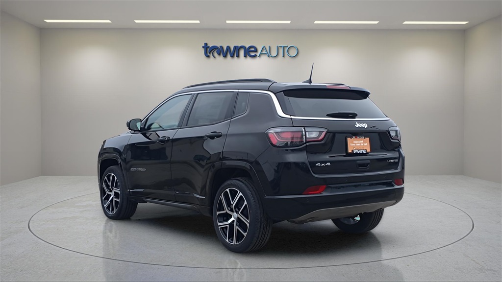 2024 Jeep Compass Limited photo 2