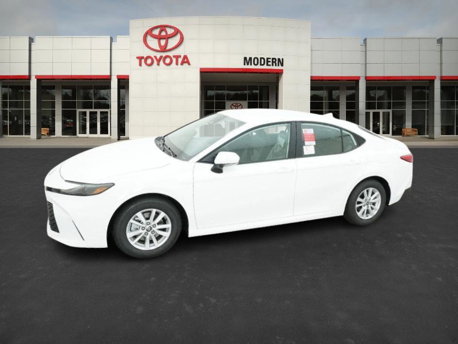 2025 Toyota Camry LE photo 7