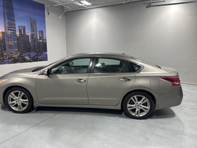 2013 Nissan Altima 3.5 SV photo 4