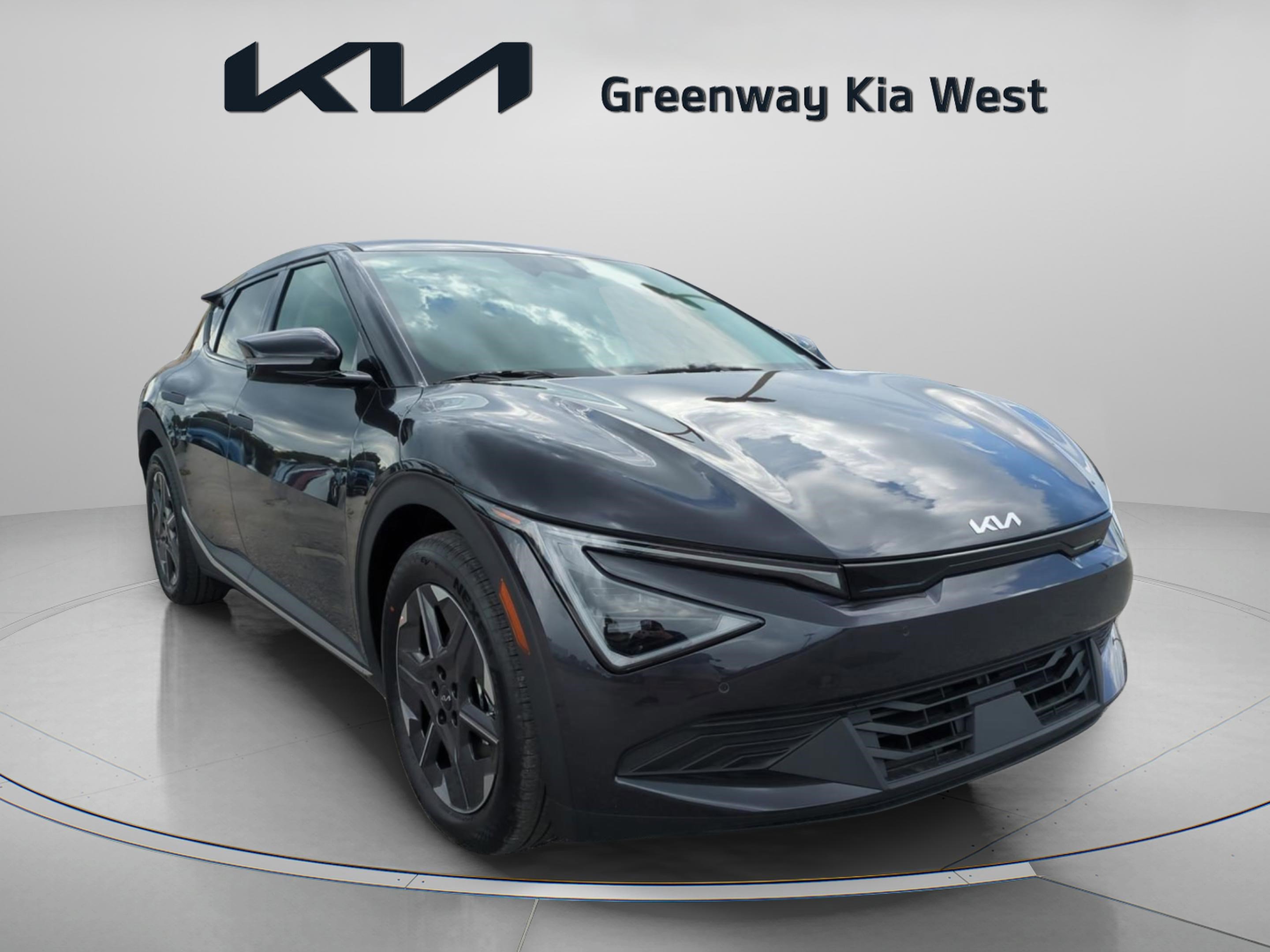 2025 Kia EV6 Light L/R's photo