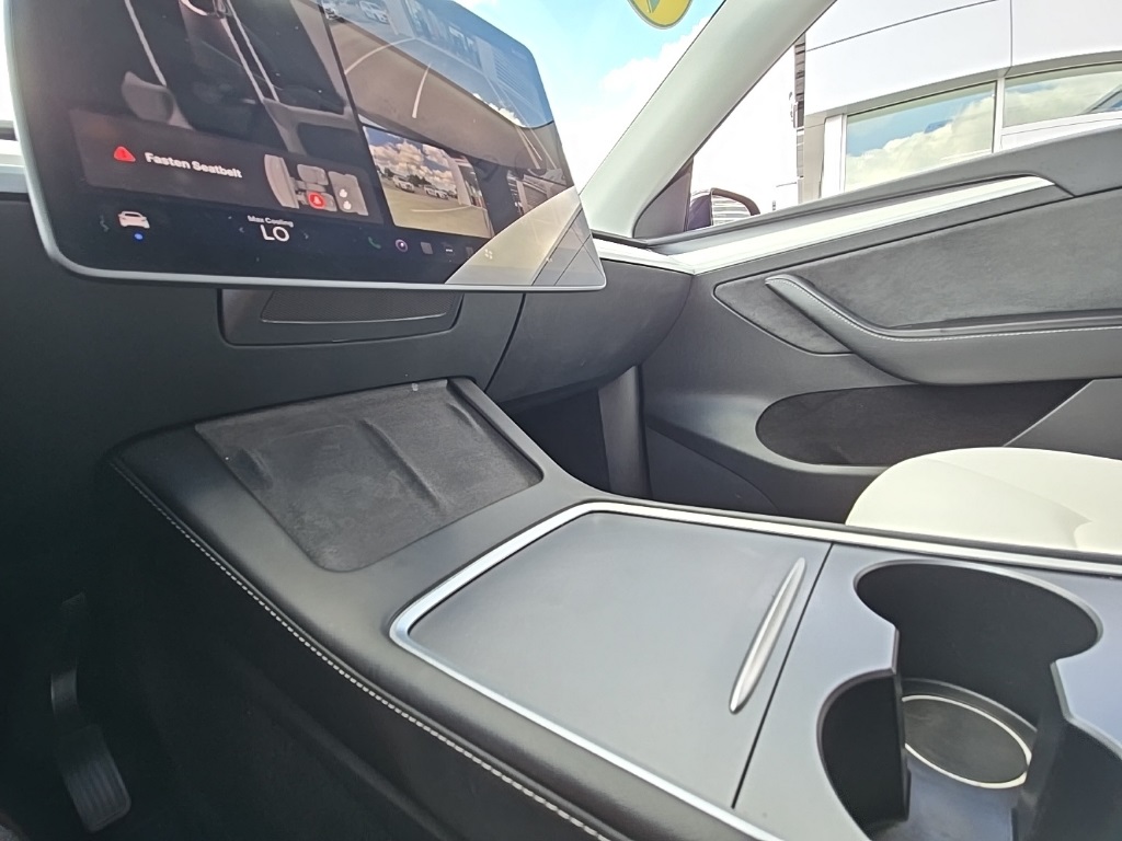 2023 Tesla Model Y Long Range photo 25