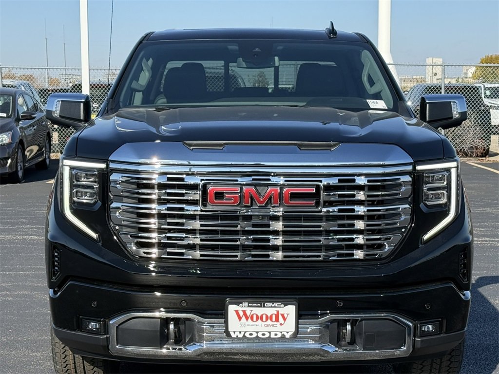 2026 GMC SIERRA - Image 2