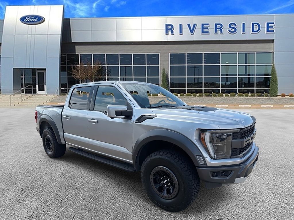 2022 Ford F-150 Raptor photo 2