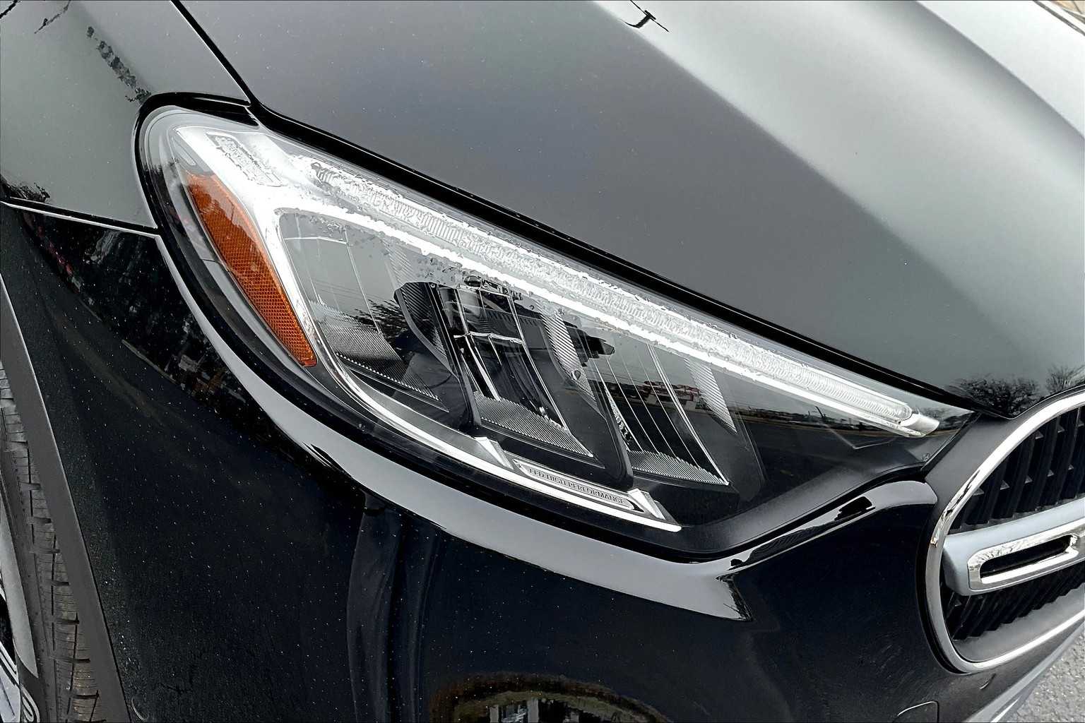 2025 Mercedes Benz GLC 350e 4MATIC photo 9