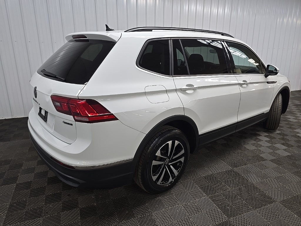 2022 Volkswagen Tiguan S photo 10