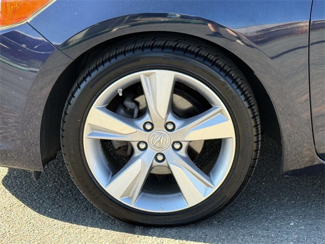 2013 Acura ILX 2.0L Technology photo 10