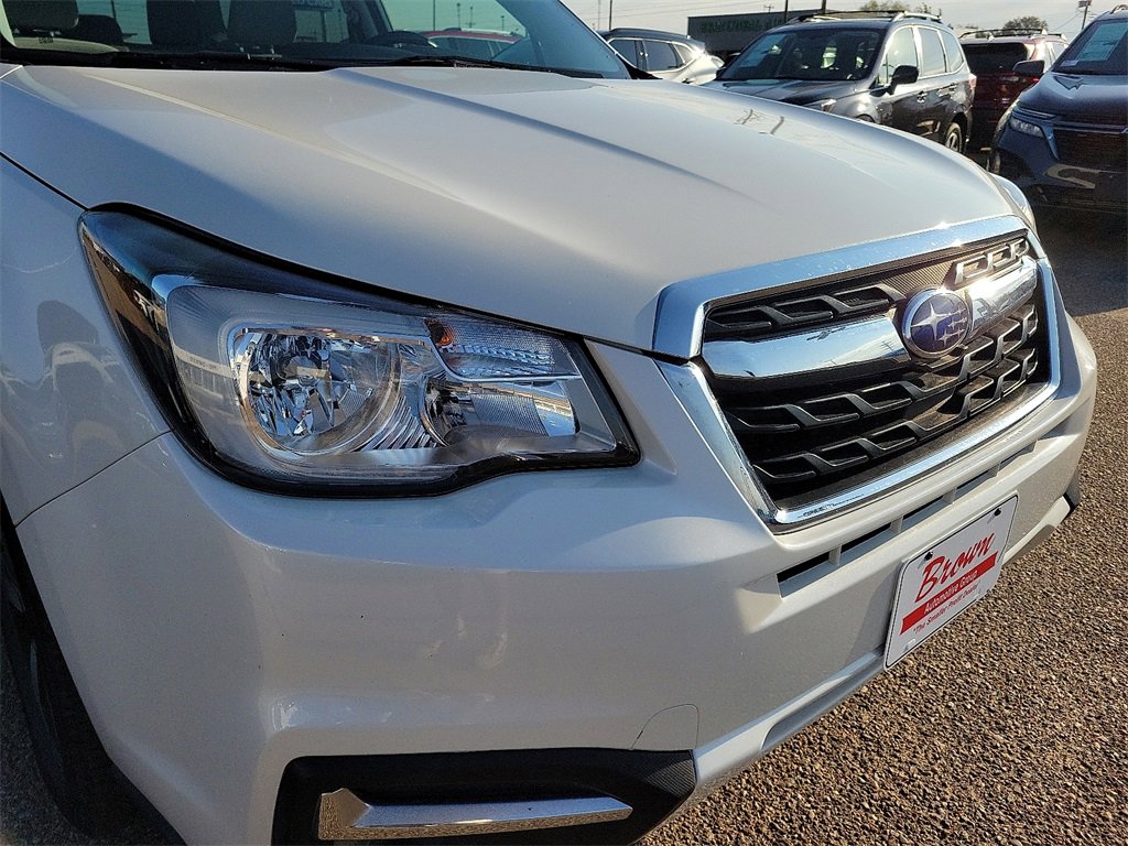 2018 Subaru Forester Premium photo 13