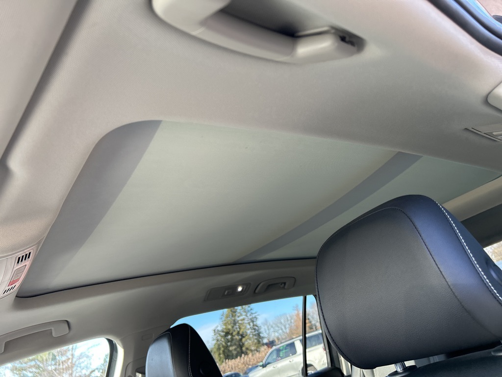 2022 Volkswagen Tiguan SE photo 3