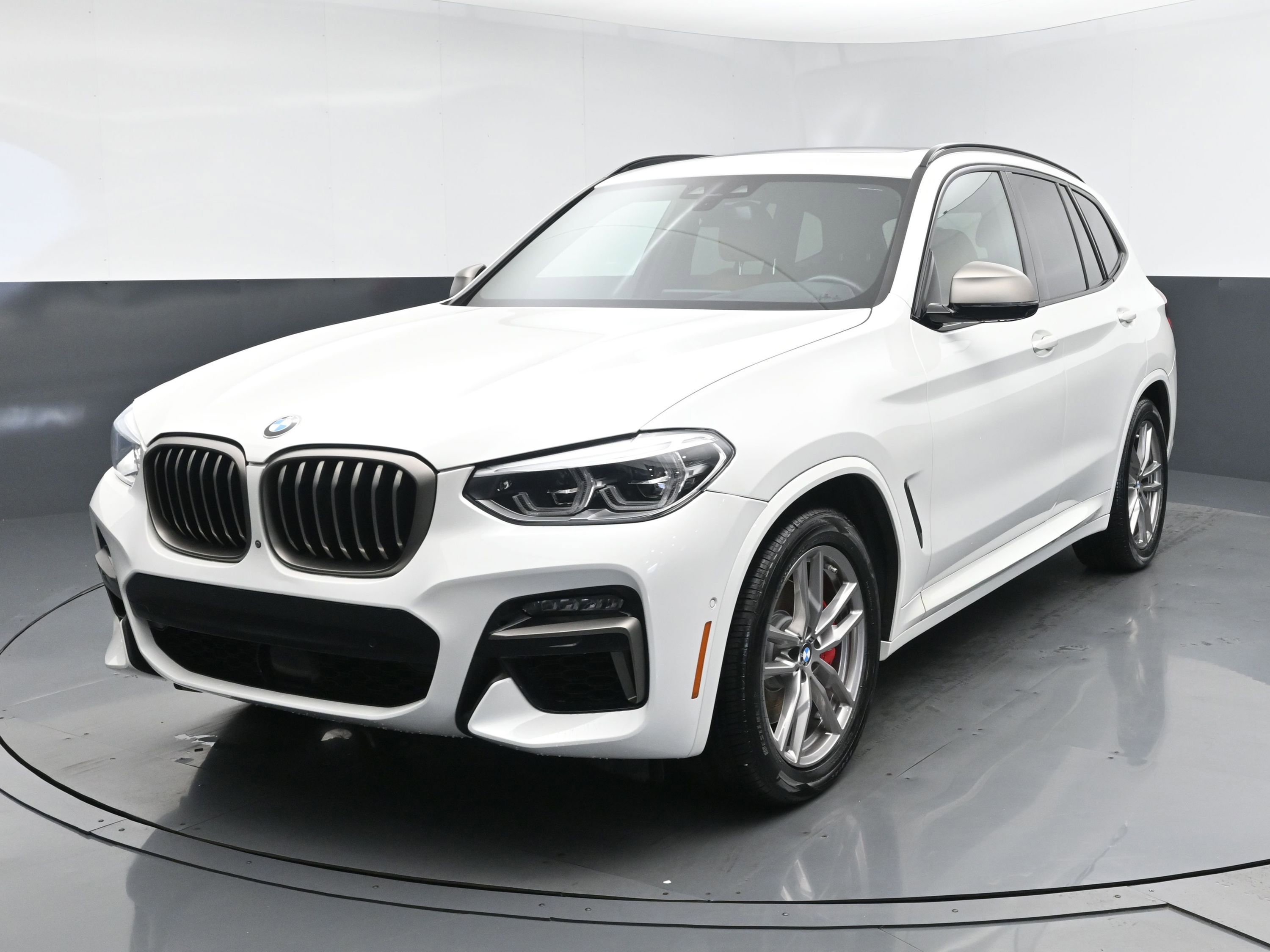 2021 BMW X3 40i's photo
