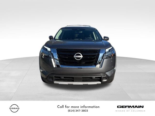 2025 Nissan Pathfinder SL photo 2