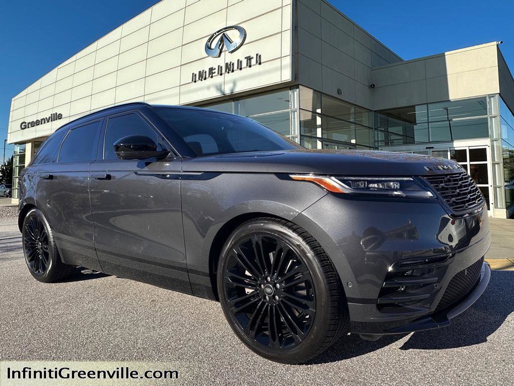 2026 Land Rover Range Rover Velar Dynamic SE's photo