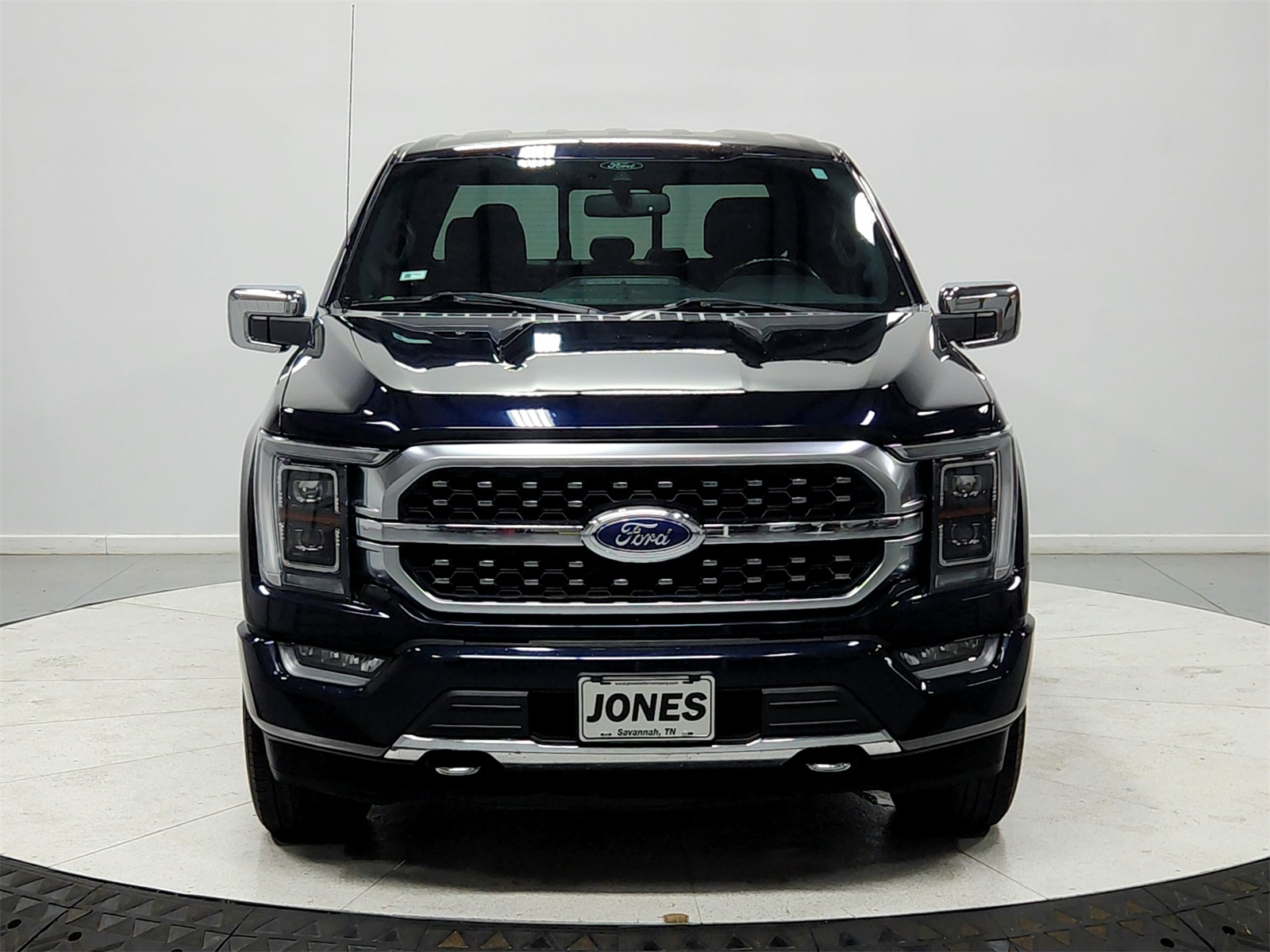 2021 Ford F-150 Platinum photo 2