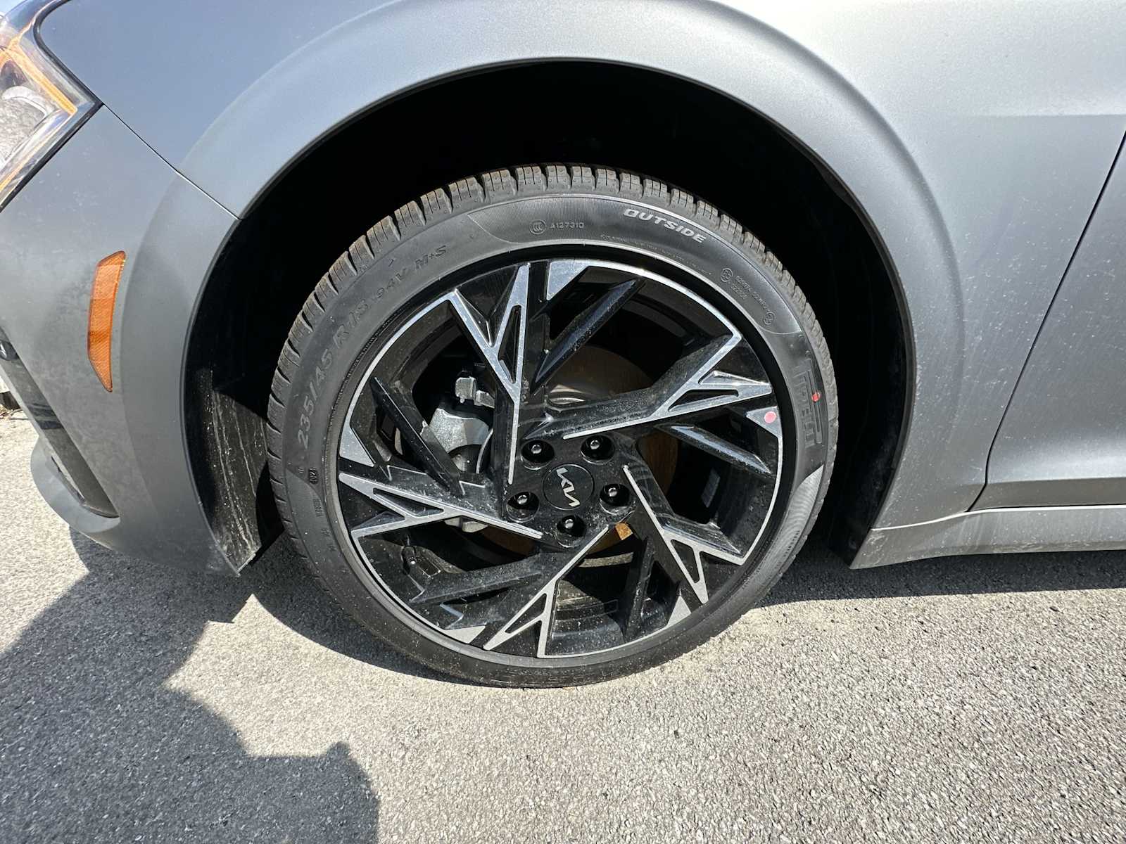2025 Kia K5 GT-Line photo 2