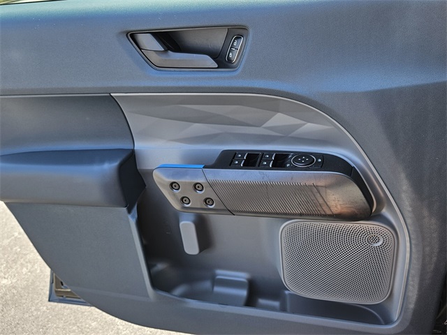 2025 Ford Maverick photo 25