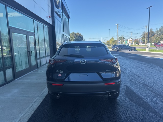 2022 Mazda CX-30 2.5 Select photo 4