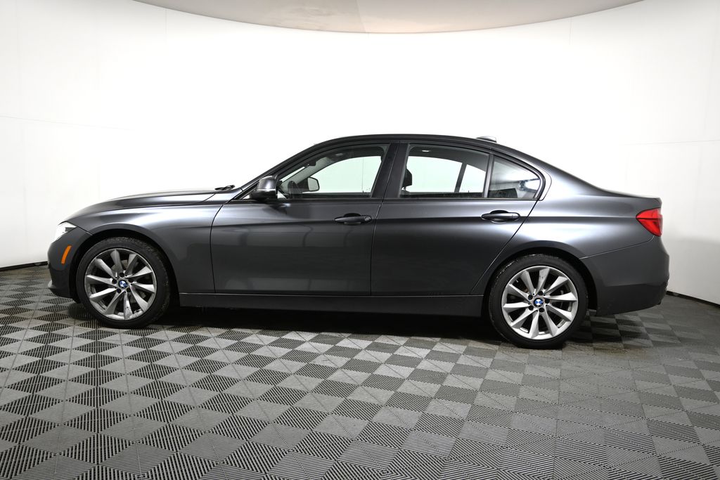 Used 2018 BMW 3 Series 320i with VIN WBA8A3C54JA505492 for sale in Warwick, RI