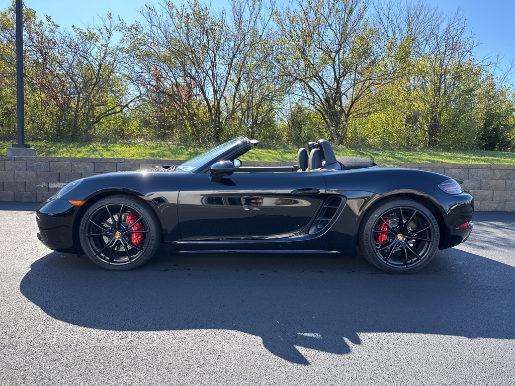 Certified PreOwned 2024 Porsche 718 Boxster S 2D Convertible in Dayton