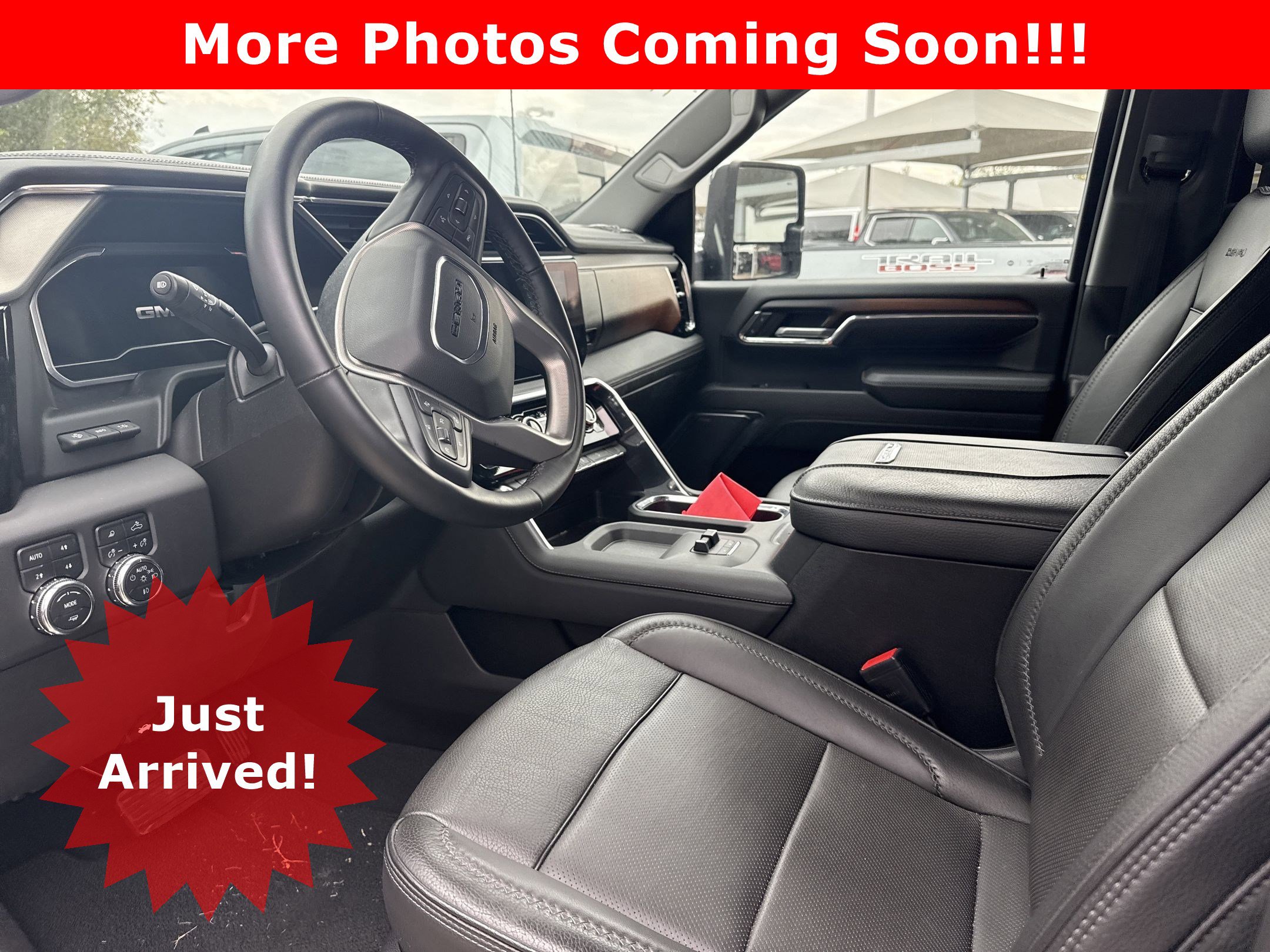 2024 GMC Sierra 2500HD Denali's photo