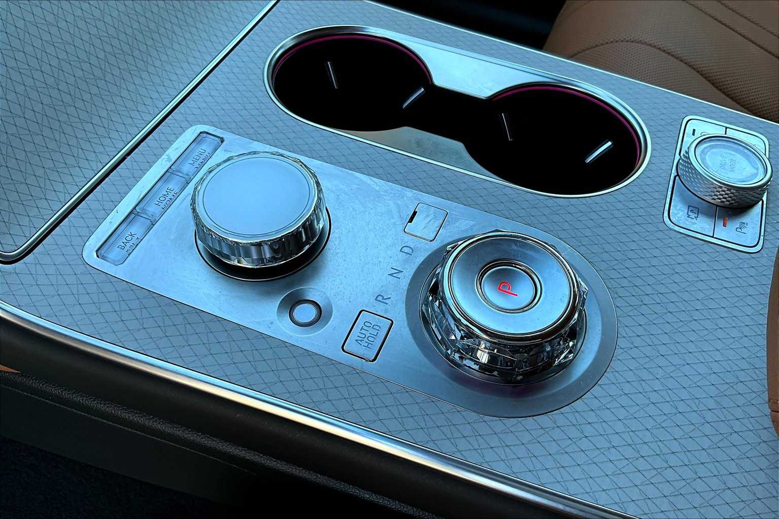 2025 Genesis GV80 Advanced photo 15