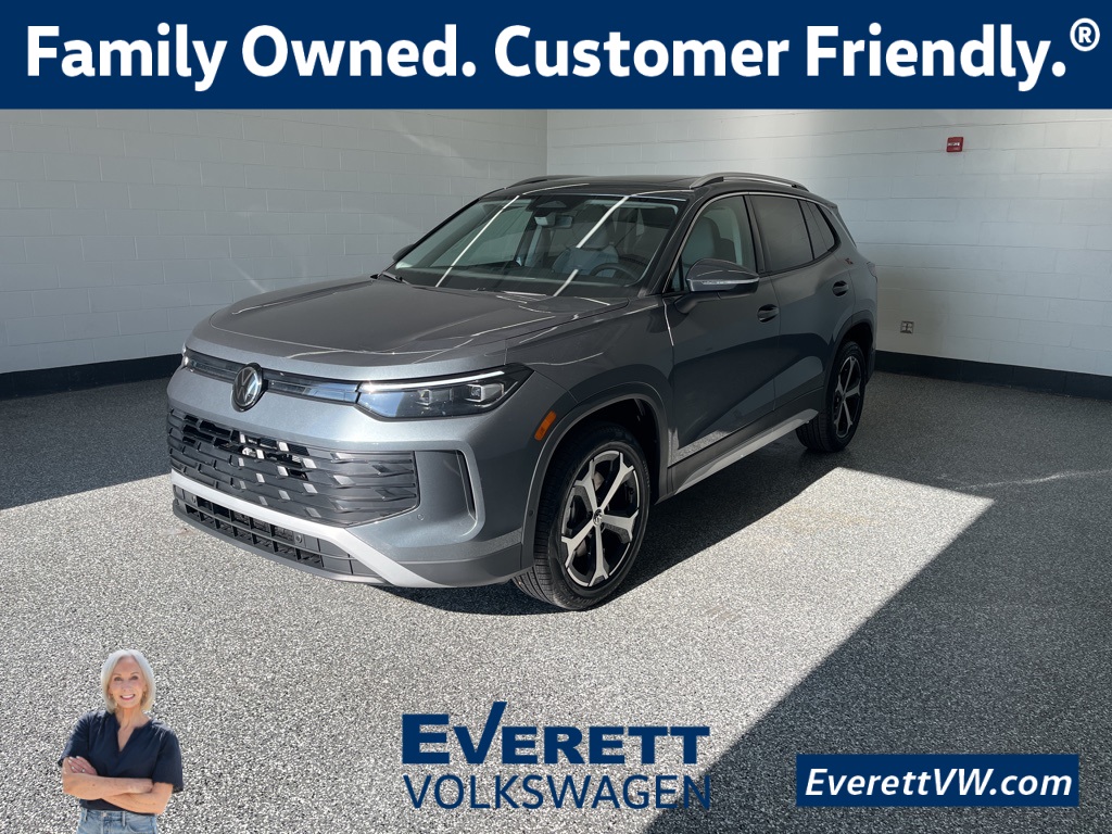2026 Volkswagen Tiguan SE's photo