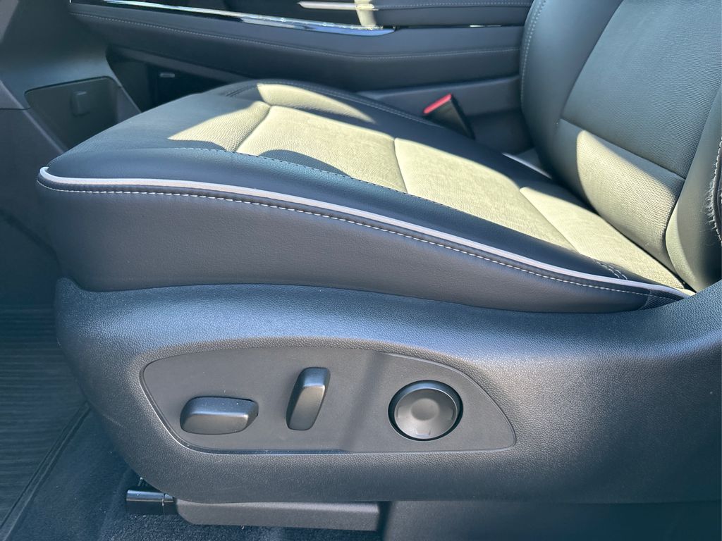 2025 Buick Enclave Preferred photo 40