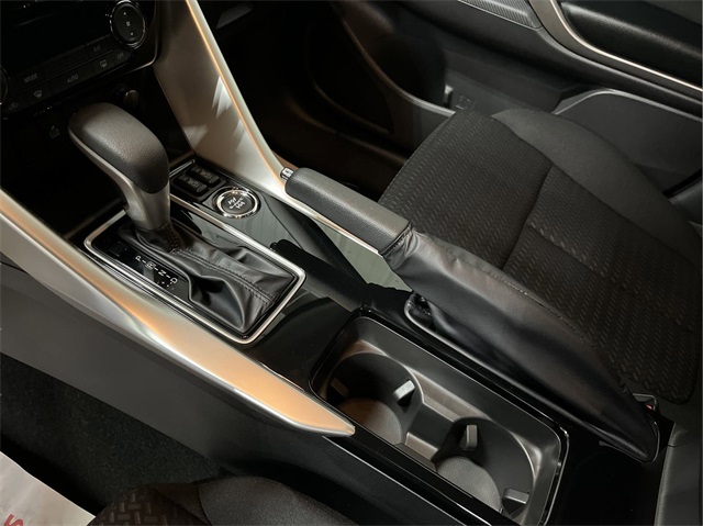 2024 Mitsubishi Eclipse Cross photo 18