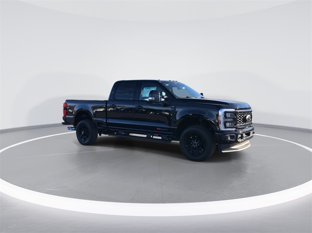 2025 Ford F-250 Lariat photo 2