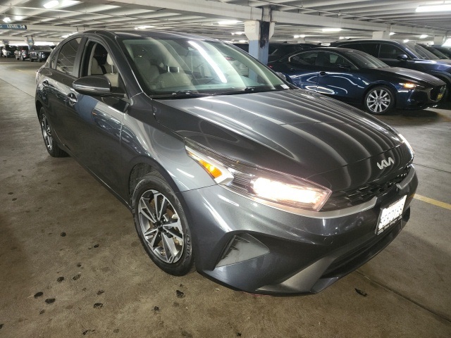 2023 Kia Forte LXS's photo