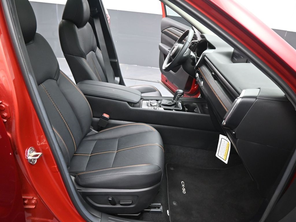 2024 Mazda CX-50 2.5 Premium Plus photo 3