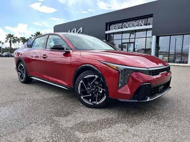 2025 Kia K4 GT-Line's photo