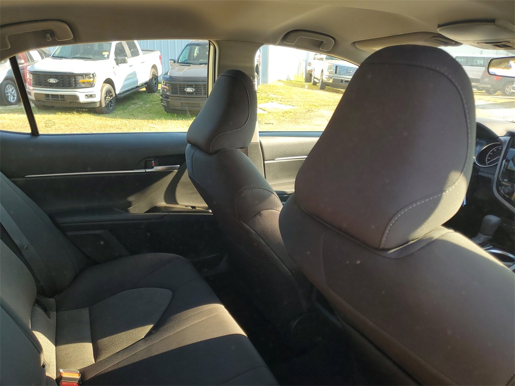 2023 Toyota Camry LE photo 28