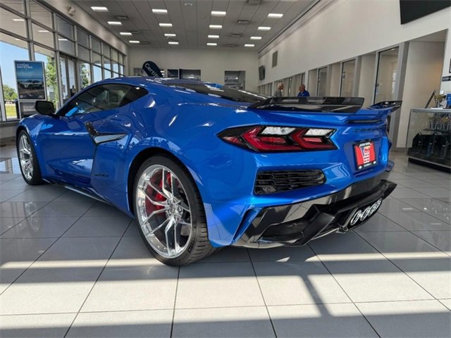 2025 Chevrolet Corvette Z06 2LZ photo 3