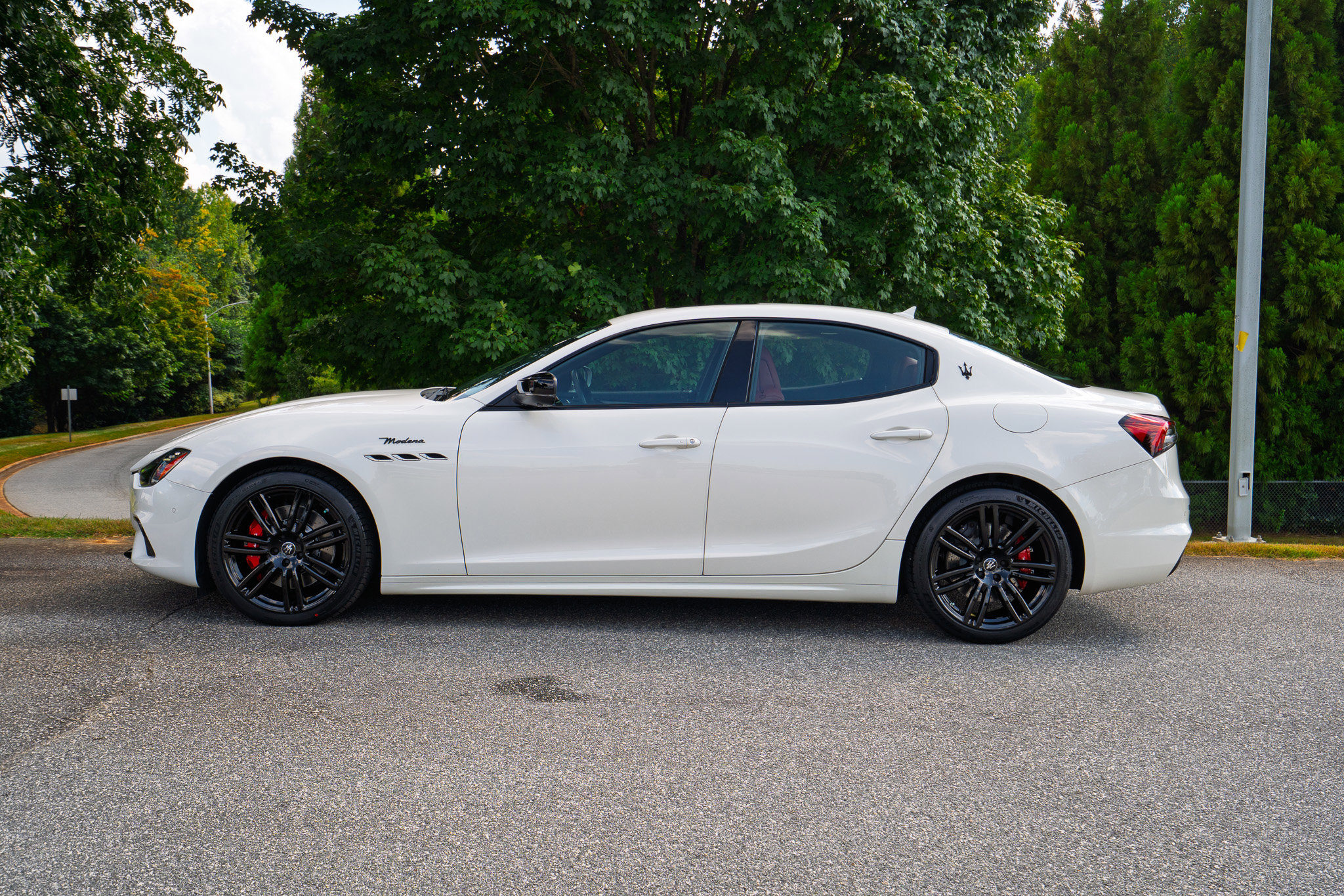 2022 Maserati Ghibli Modena Q4 photo 2