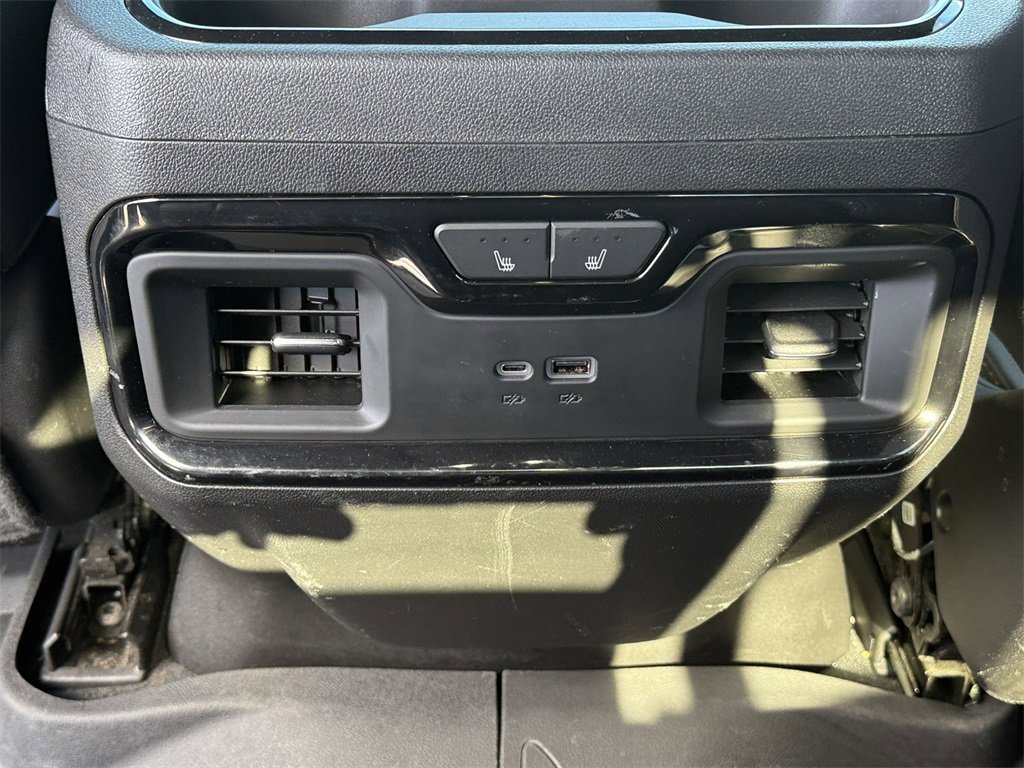 2024 GMC SIERRA HD - Image 29
