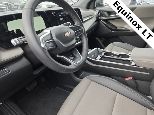2025 Chevrolet Equinox LT photo 16