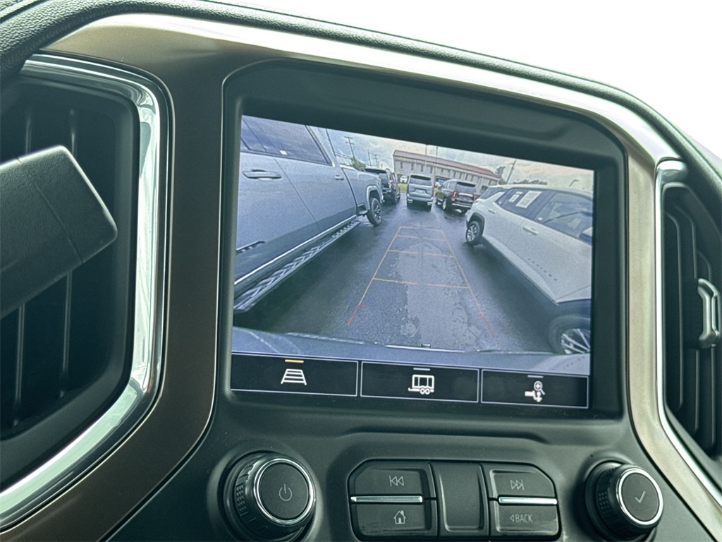 2021 Chevrolet Silverado 1500 High Country photo 19