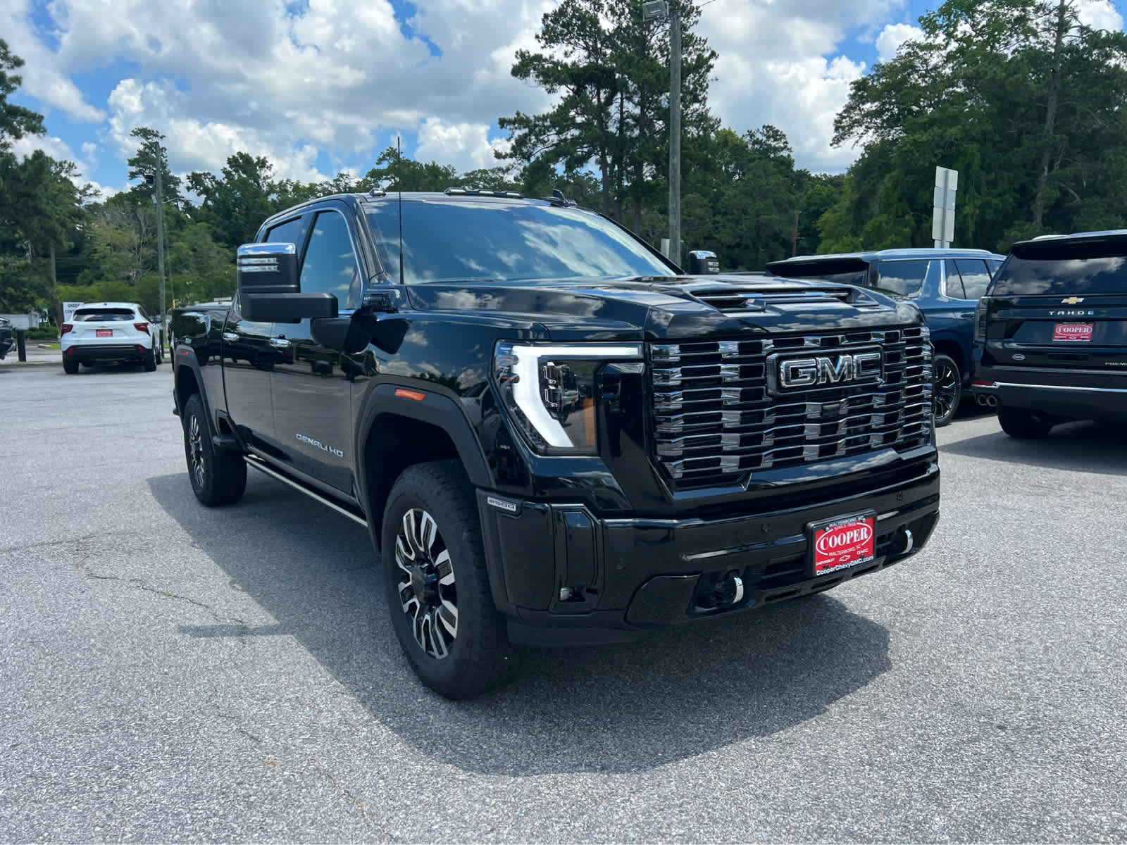 2025 Gmc Sierra 2500 HD Denali Ultimate photo 2