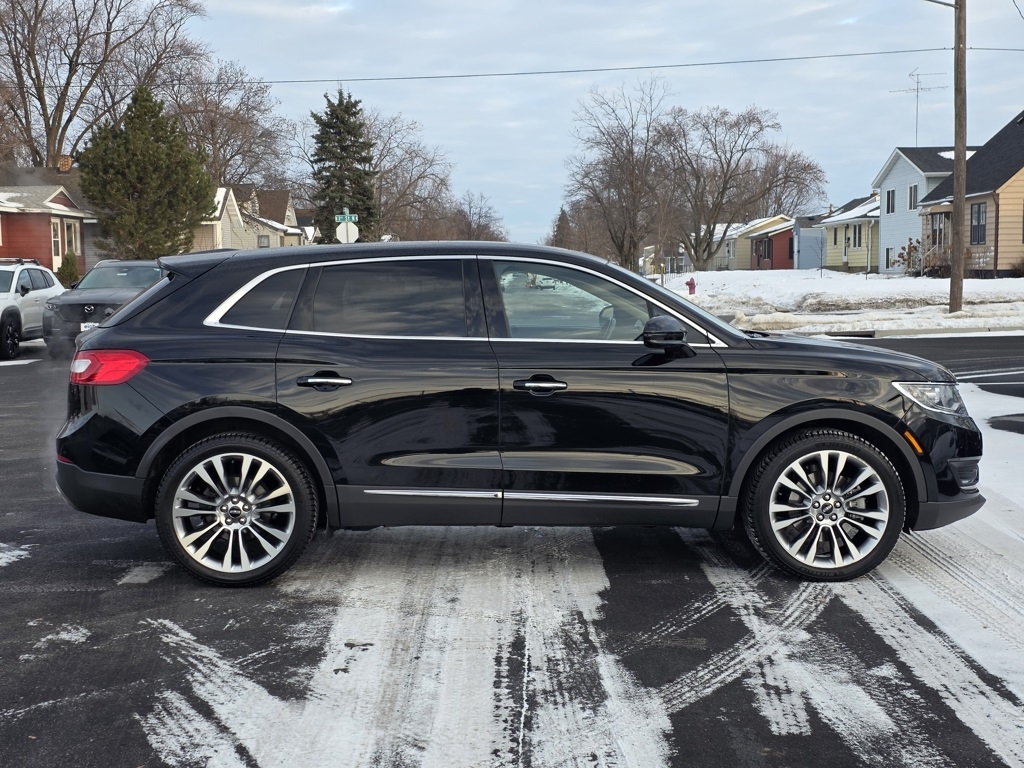 2016 Lincoln MKX Reserve's photo