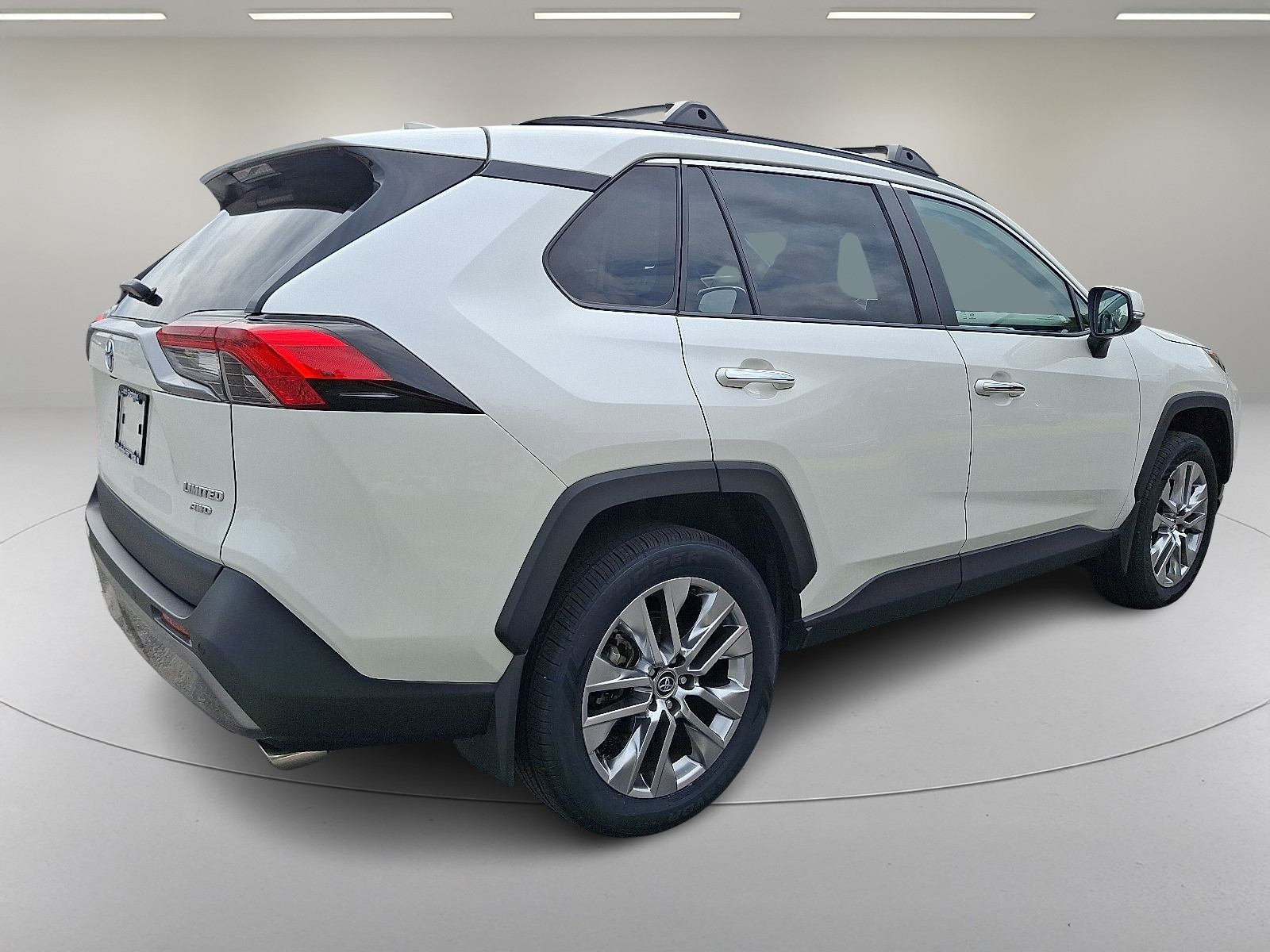 2021 Toyota RAV4 Limited photo 2