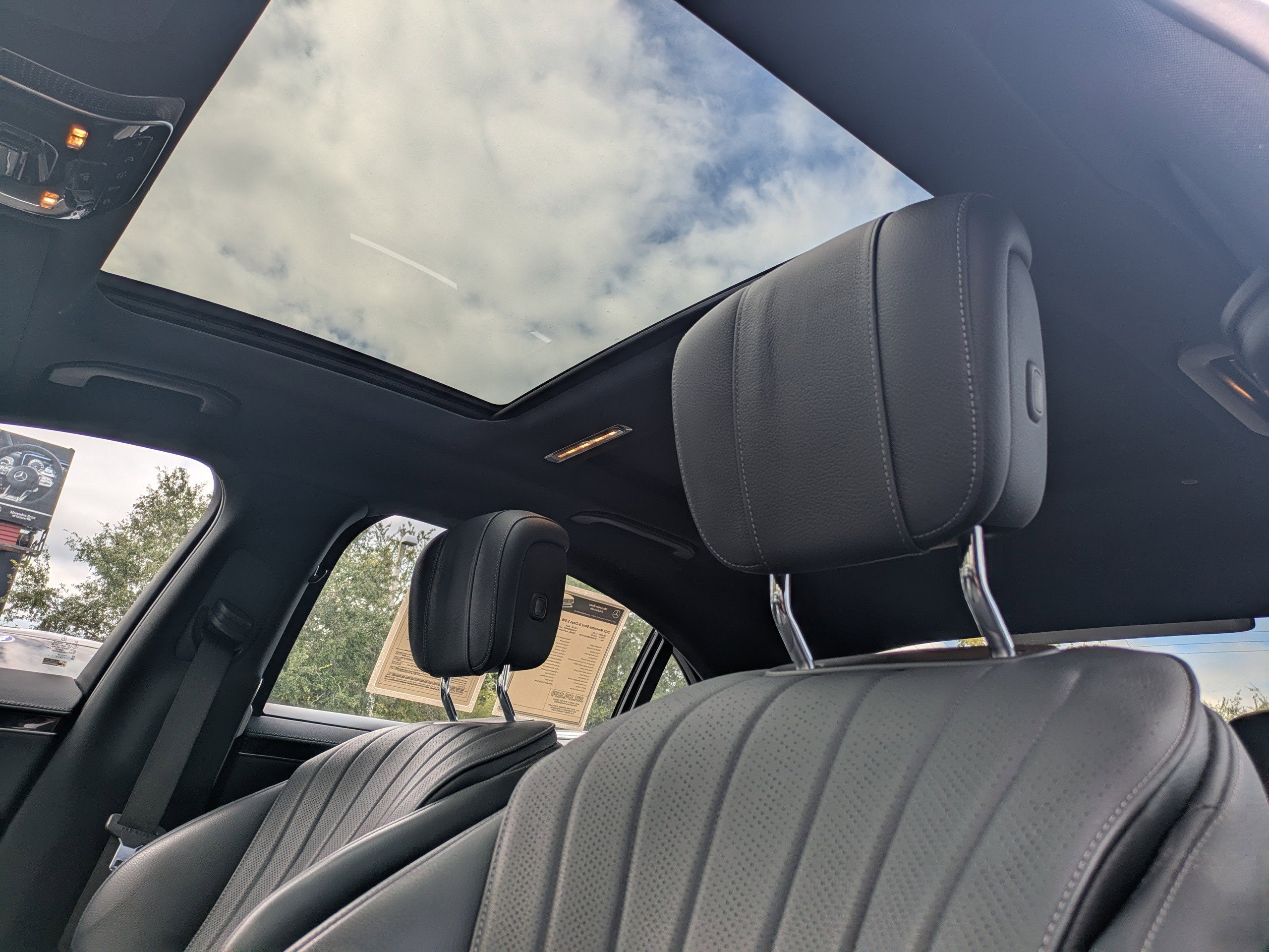 2022 Mercedes Benz S 500 4MATIC photo 2