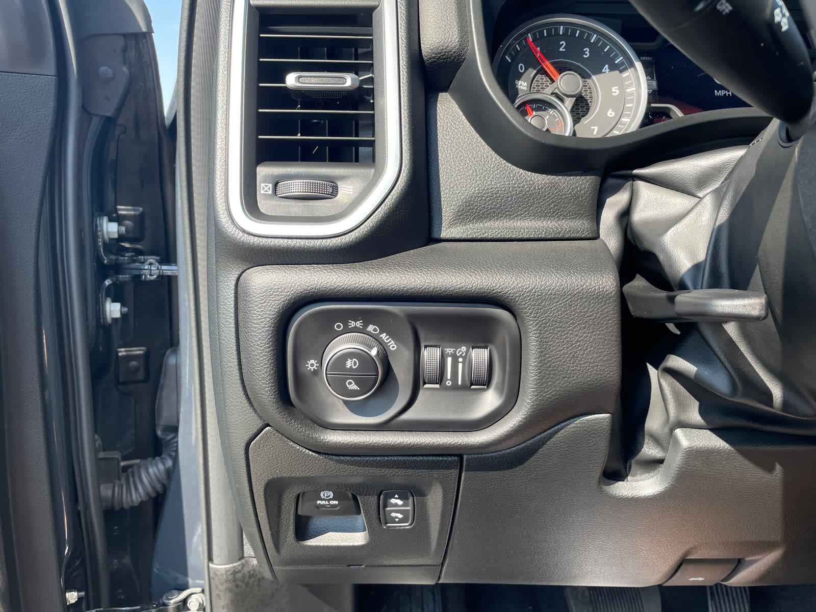 2025 Ram 1500 Big Horn photo 19