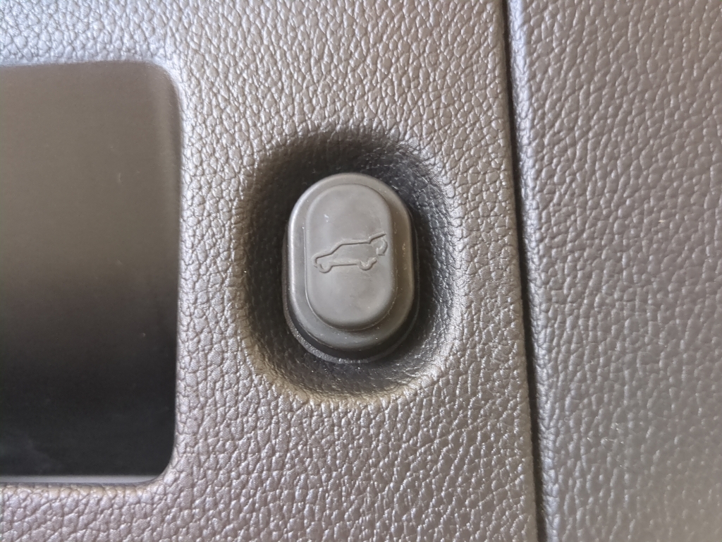 2017 Chevrolet Tahoe Premier photo 11