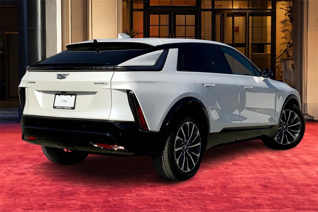 2025 Cadillac Lyriq Sport photo 6