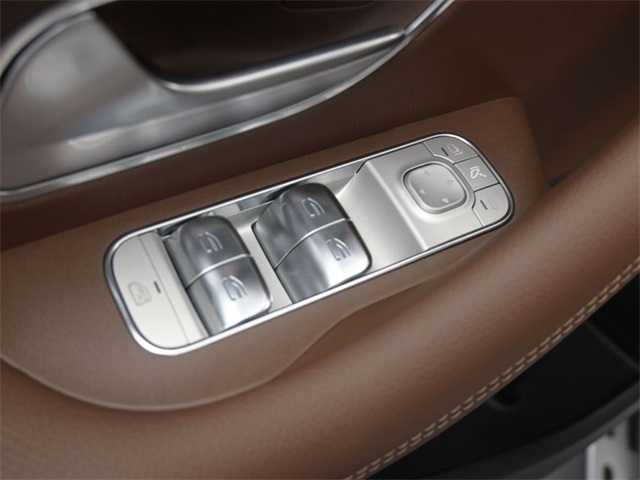 2026 Mercedes Benz GLS 450 4MATIC photo 12