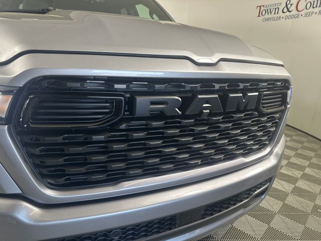 2025 Ram 1500 Tradesman photo 5