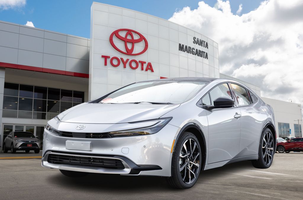 2026 Toyota Prius XSE's photo