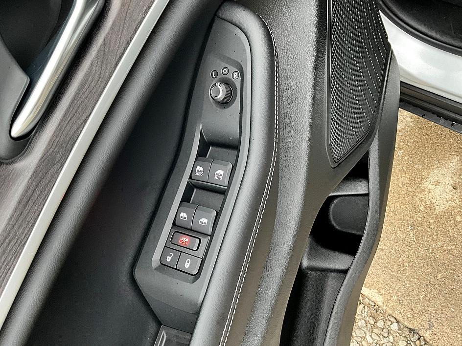2025 Jeep Grand Cherokee Limited photo 13