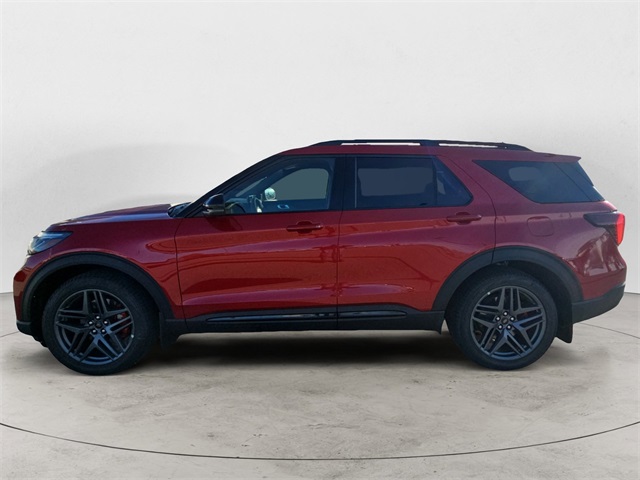 2025 Ford Explorer ST photo 2