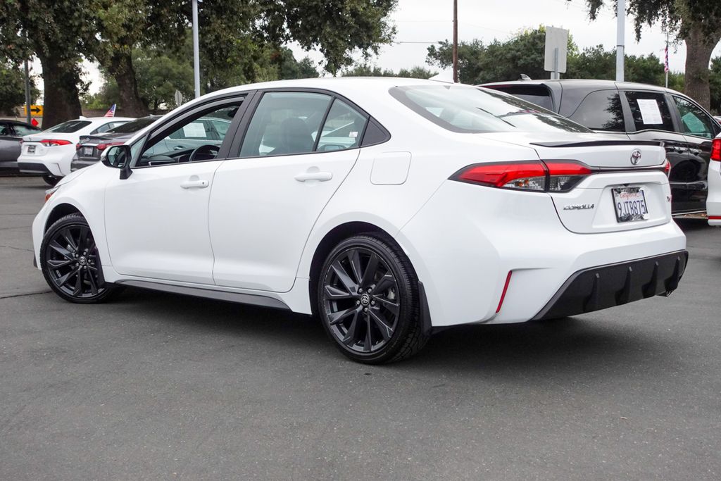 2023 Toyota Corolla XSE photo 8