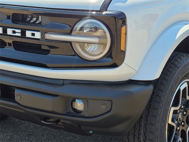2025 Ford Bronco Outer Banks photo 10